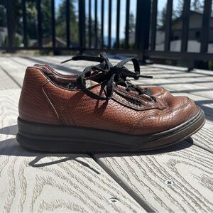 Mephisto Match Runoff Women’s US 7 Dark Brown Leather Comfort Walking Sh…